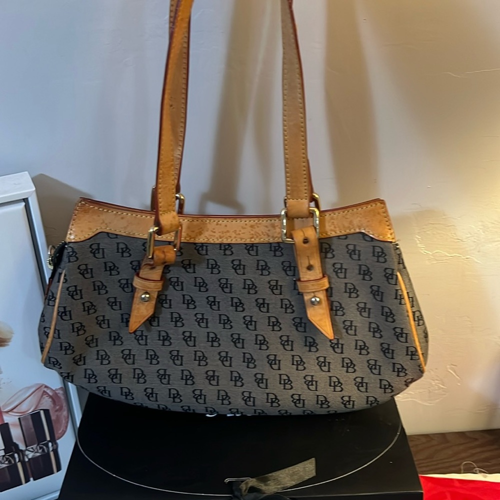 Dooney and Bourke Handbag